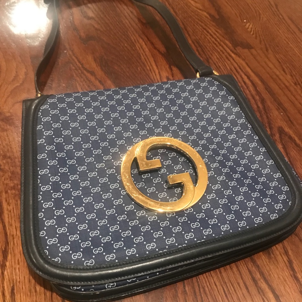 Authentic Vintage Gucci shoulder bag